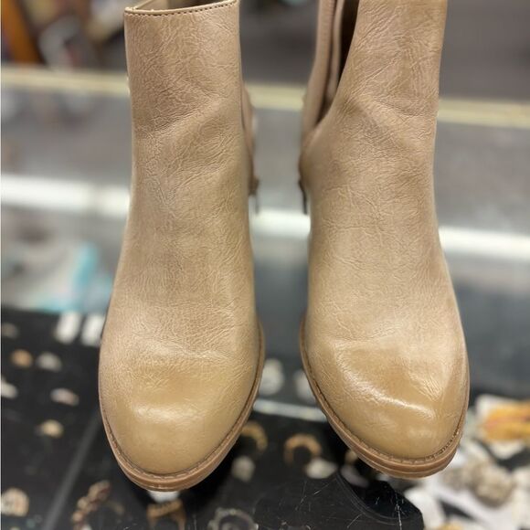 Sonoma Ladies 8 Taupe Booties NEW - Picture 3 of 5